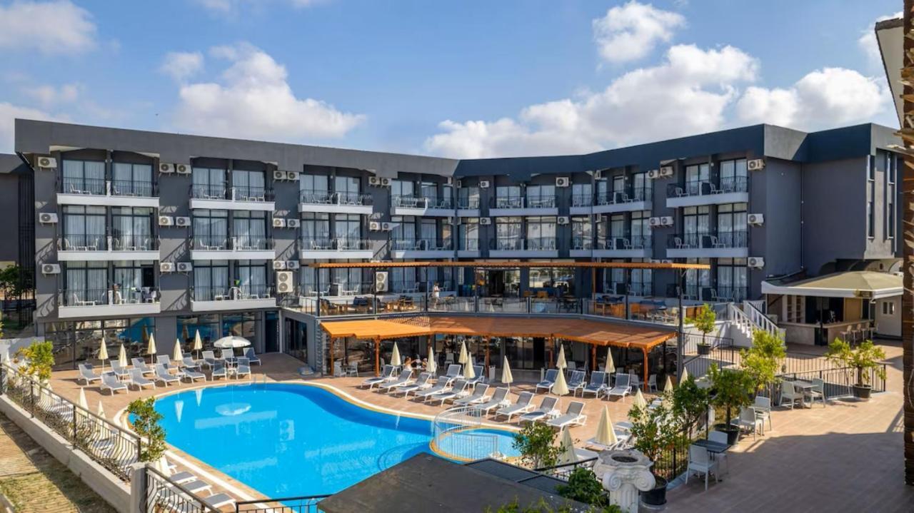 Clover Magic Park Side Hotel Esterno foto