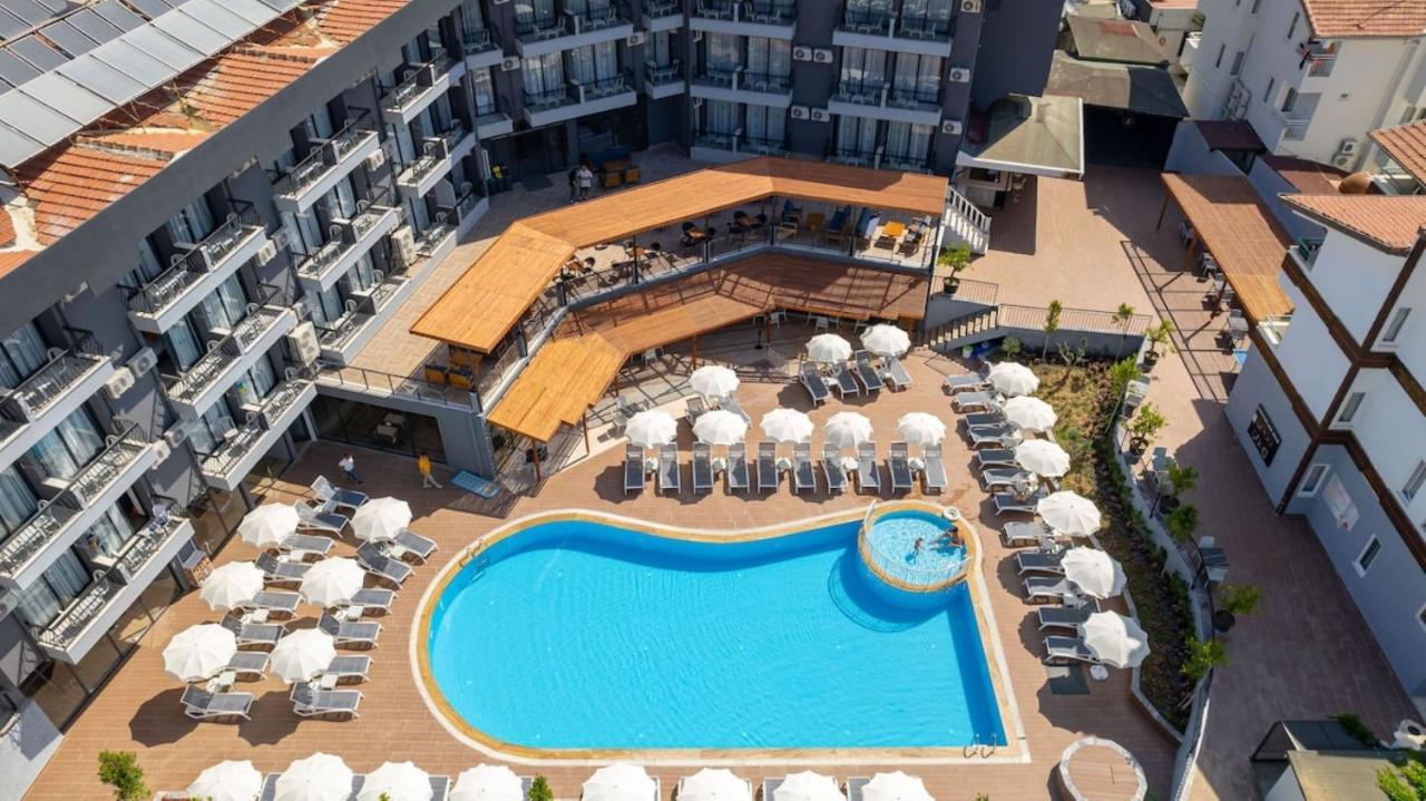 Clover Magic Park Side Hotel Esterno foto