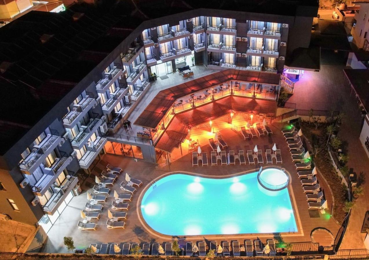 Clover Magic Park Side Hotel Esterno foto