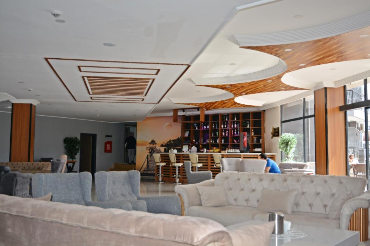 Clover Magic Park Side Hotel Esterno foto