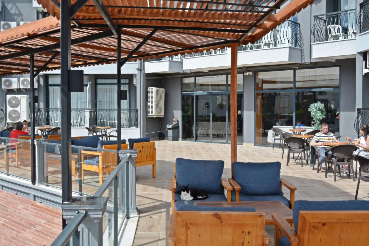 Clover Magic Park Side Hotel Esterno foto
