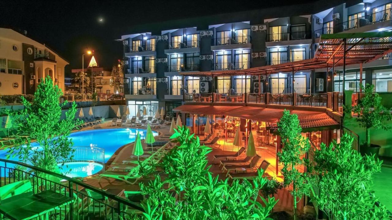 Clover Magic Park Side Hotel Esterno foto
