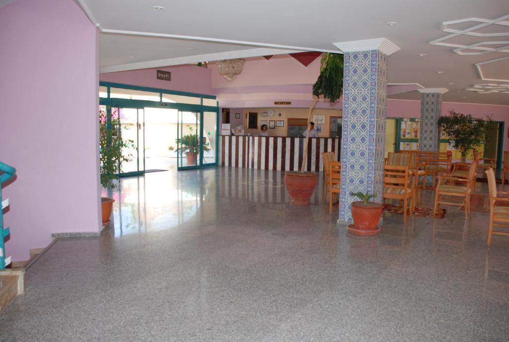 Clover Magic Park Side Hotel Esterno foto