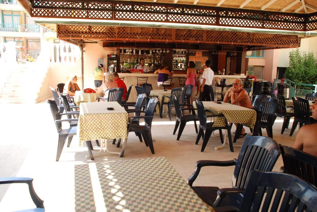 Clover Magic Park Side Hotel Esterno foto